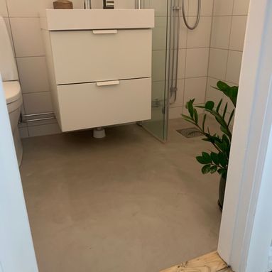Golv i Microcement